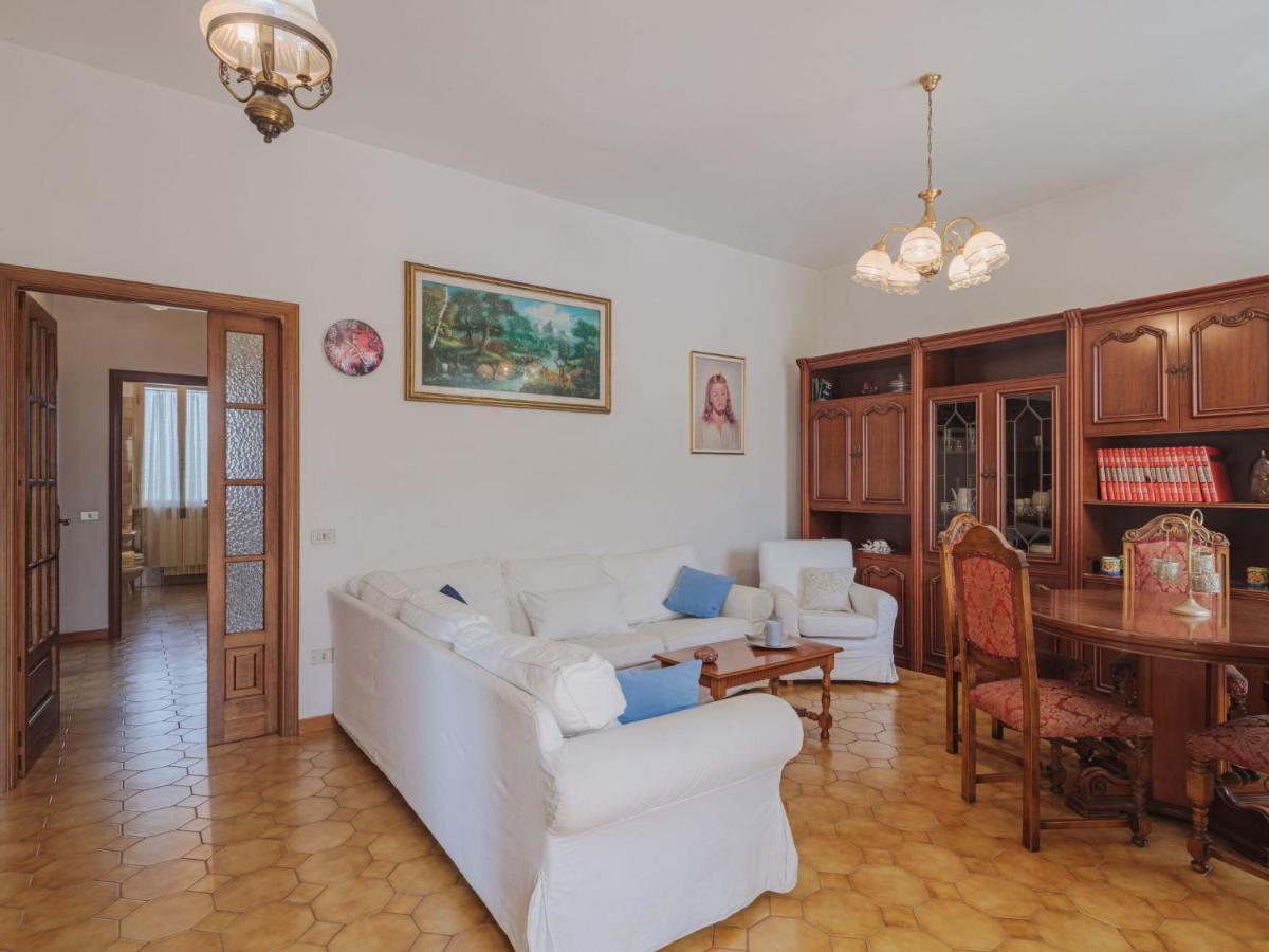 Apartment Del Freo By Interhome Montignoso Bagian luar foto
